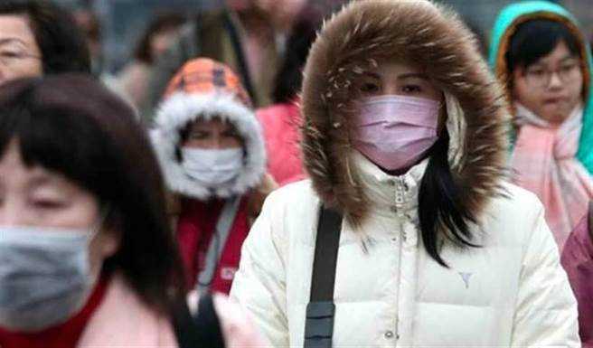 受阴雨雪和冷空气共同影响，大陆持续发布低温蓝色预警。（本报系资料照）