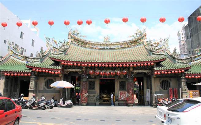 網友的弟弟精神異常，家人問了宮廟後得知弟弟前世是名出軌的丈夫，妻子這一世找到他報仇，後來做法後弟弟確實正常一陣子，但之後又恢復原狀。（示意圖，非當事者照片）