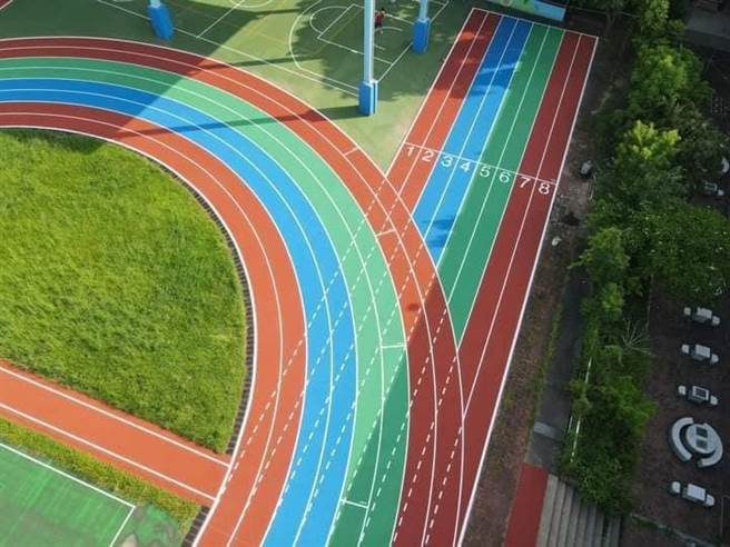 台中市教育局108年至今，共計144所學校跑道整修更新。（台中市教育局提供／王文吉台中傳真）