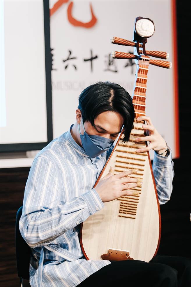 作曲家許博允60周年樂展，琵琶演奏家黃立騰將演奏《琵琶隨筆》。（郭吉銓攝）