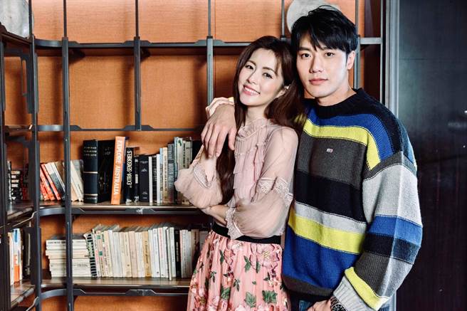 任容萱、張睿家《如果花知道》外型登對。（羅永銘攝）