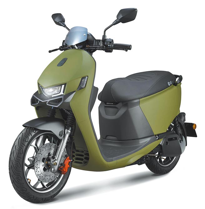 月底前购买宏佳腾Ai-1（图为Ultra ABS）或Ai-3系列指定车款，即可获得市值3000元早鸟好礼。（宏佳腾提供）