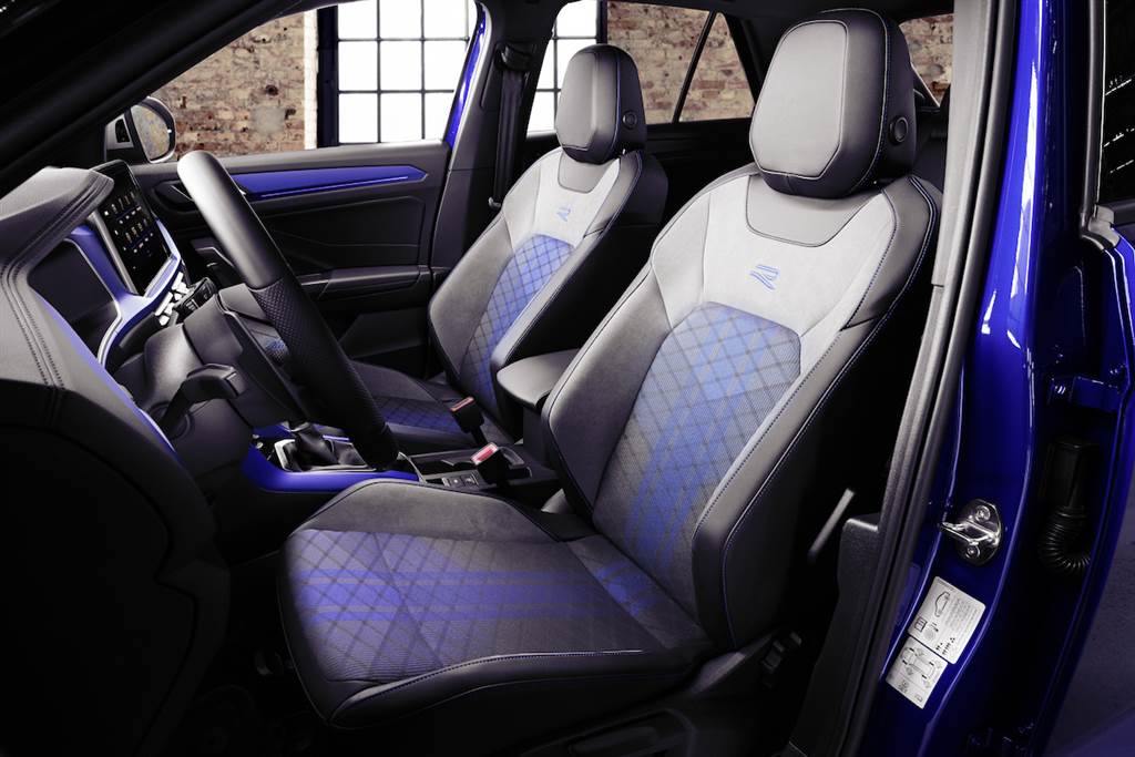 完備 SUV 產品線，個性跑旅 Volkswagen T-ROC 小改款即將於 3/3 先行公開！ (圖/CarStuff人車事)