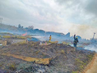 苗栗公墓火警頻傳 1周燒毀逾2公頃