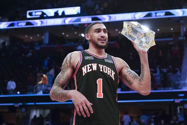 尼克队前锋托平勇夺2022年灌篮大赛冠军。（美联社）