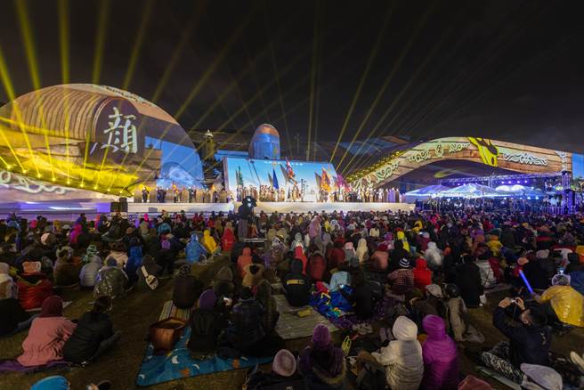 主灯大戏《船爱》连演3天，20日划下句点。（文化局提供）