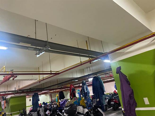 網友分享中，獲得最高讚數的照片。（圖／翻攝自爆廢公社）