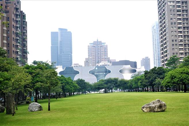 受市场热度影响，房屋物件销售天数增加，其中蛋白区比蛋黄区更明显，区域成为买方市场态势明确。（卢金足摄）