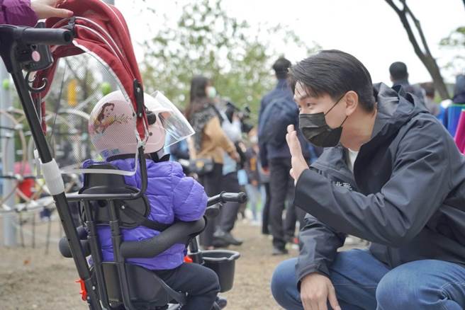 鶯歌看板之爭 呂家愷：選舉首要尊重居民看板不該鋪天蓋地。（摘自呂家愷臉書）