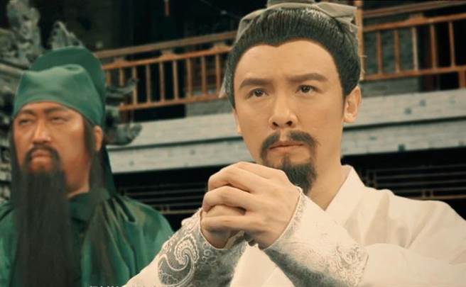 金志遥为全新类戏剧扮演「刘备」一角。（AMM娱乐提供）