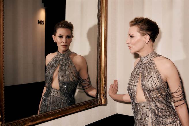 GIORGIO ARMANI 全球美妆大使凯特布兰琪荣获国际哥雅奖。（GIORGIO ARMANI 提供） 