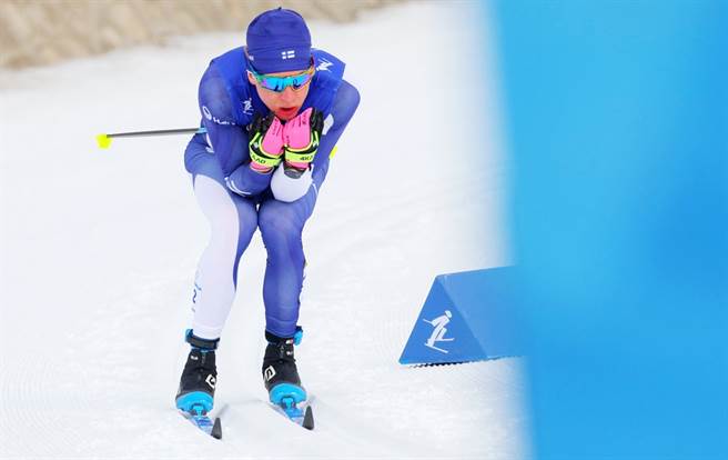 24岁芬兰滑雪选手林霍尔姆（Remi Lindholm）19日参加北京冬季奥运越野滑雪男子50公里竞赛时冻伤阴茎。（资料照／路透社）