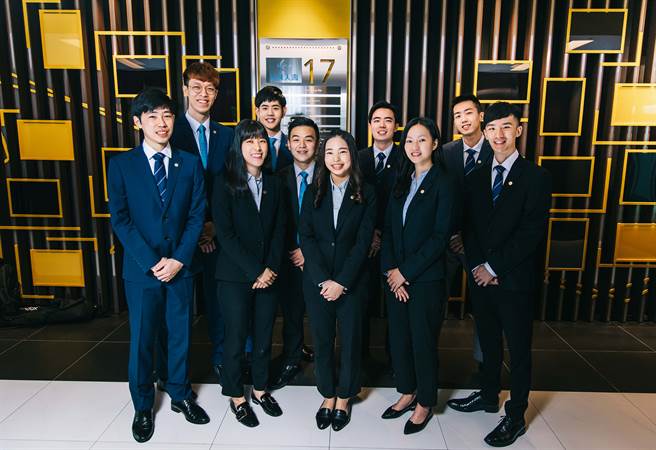 歷届MA学长姐们都很乐意与新进MA分享轮调心得，有疑惑时也都愿意倾囊相授，帮助职场新鲜人MA更快上手。（图/全球人寿提供）