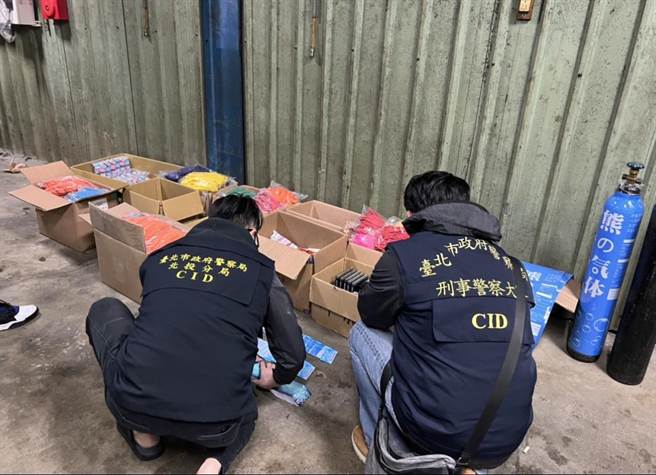 北市刑警大队在新北市一处铁皮屋发现「熊谷气球馆」违反《毒性及关注化学物质管理法》销售笑气。（警方提供／李文正台北传真）