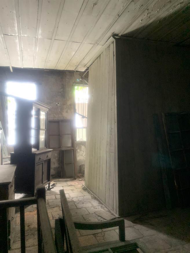 兩江醫院設置方錐形採光裝置，相當罕見。（台北市文化局提供／張立勳台北傳真）