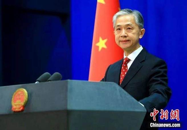 大陆外交部发言人汪文斌今(21日)表示，中国政府决定对长期参与美国向台湾出售武器的美国军工企业雷神技术公司和洛克希德•马丁公司的行为实施反制。（中新社）