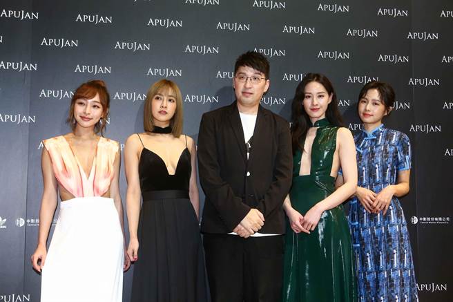 完整影片將於今晚7點15分同步於倫敦時裝周官方平台及品牌臉書粉絲團、YouTube頻道中上線，之後並將陸續登上中華電信MOD等串流平台。（鄧博仁攝）