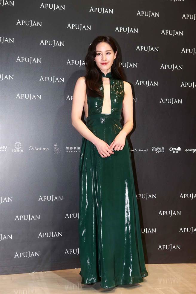 曾愷玹參與APUJAN 2022秋冬系列，飾演一名特務。（鄧博仁攝）