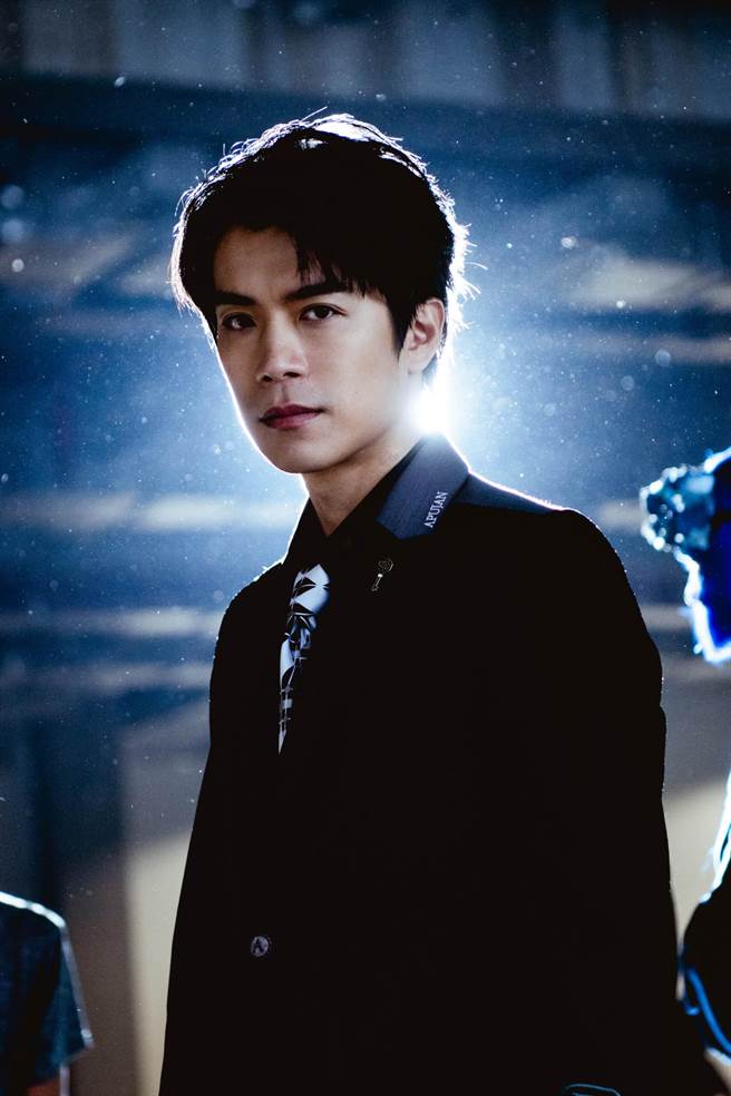 魚丁糸劉家凱參與APUJAN 2022秋冬系列短片拍攝。（APUJAN提供）