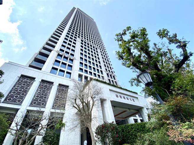 新落成交屋的「聯聚瑞和大廈」登上台中豪宅王寶座。（盧金足攝）