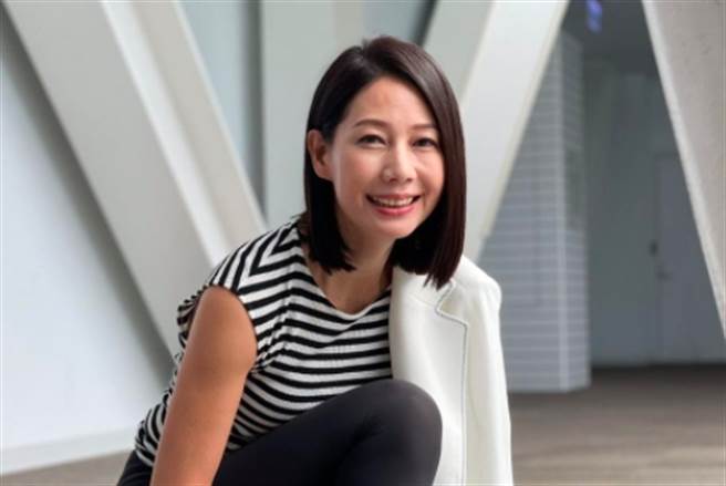 丁寧认为「能幽默，是因为太了解自己的价值。」（图／取自丁寧脸书）