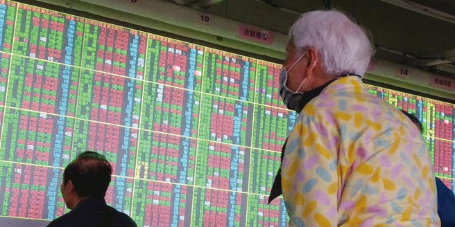 台股两大内部利多支撑，守护台股抵挡两大外部变数侵袭。图／本报资料照片