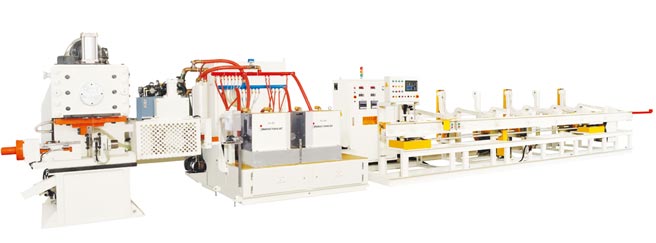 桂全「棒钢高速精密切断机」可快速、精准针对光圆棒长工件进行精密切断加工，是汽机车汽门的精密切断加工利器。图／桂全提供