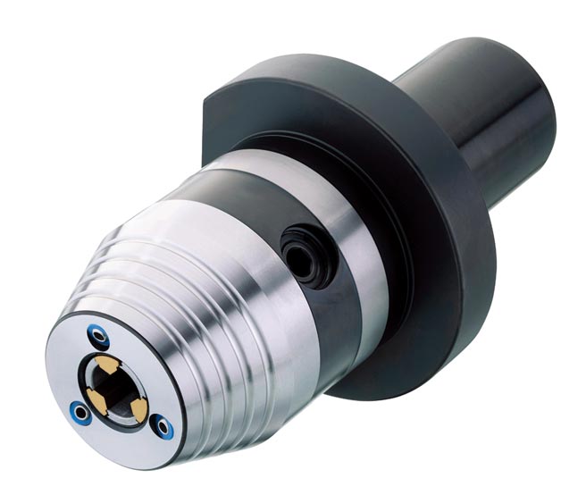 铨宝台湾首创的喷水孔齿轮式刀杆可充分运用于铣床、钻床机械、CNC及综合切削机进行精密铣削、钻孔。图／铨宝提供