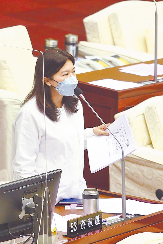 國民黨台北市議員游淑慧20日痛批，衛福部長陳時中真是貪心，近來淡化這一波疫情，就是準備腳底抹油要去參選了，讓人看了很不舒服、很不爽。（本報資料照片）