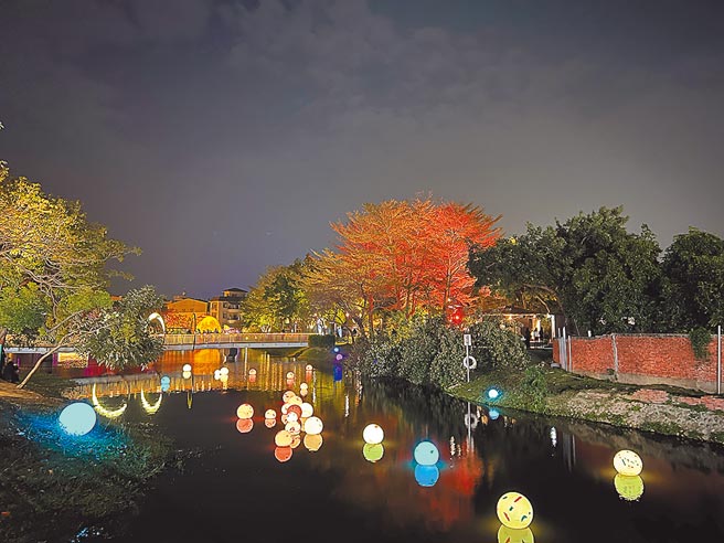 iPhone 13 Pro Max夜景拍摄。（石欣蒨摄）