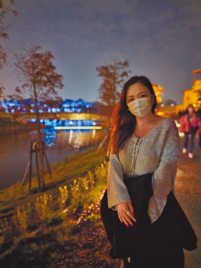 Galaxy S22 Ultra夜景人像拍摄。（石欣蒨摄）