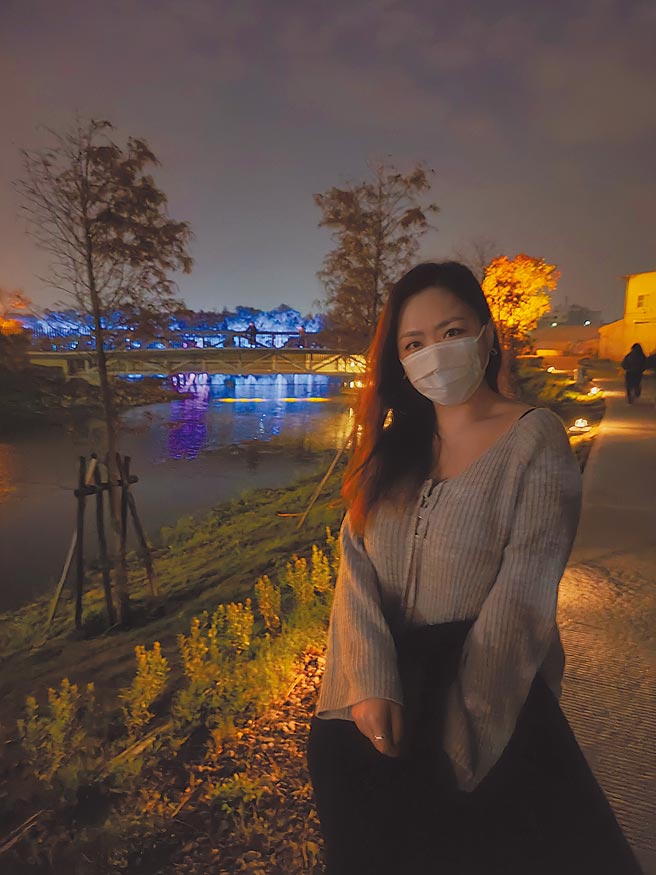 OPPO Reno7 Pro夜景人像拍摄。（石欣蒨摄）