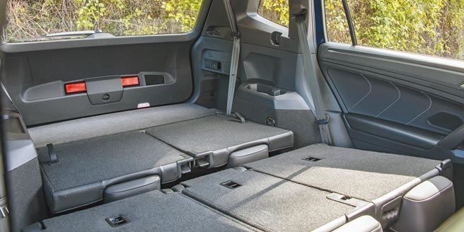 第二、三排座椅可打平讓載物機能最大化。（陳大任攝）