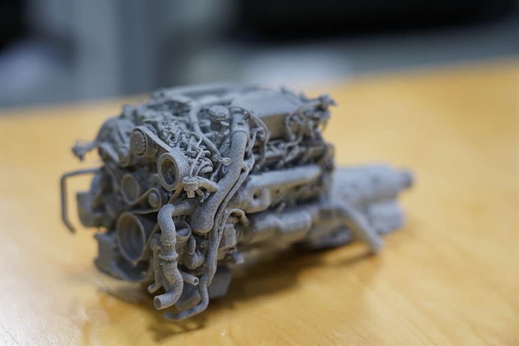 耗資300萬英鎊！Bentley擴展3D列印能力以生產數千個新組件
(圖/CarStuff人車事)