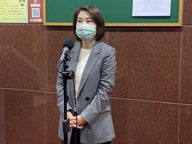 民進黨屏東縣長初選競爭激烈，立委莊瑞雄拋出魔鬼說，質疑立委周春米引進國民黨地方勢力介入黨內初選，周春米今呼籲莊瑞雄適可而止。（本報資料照）