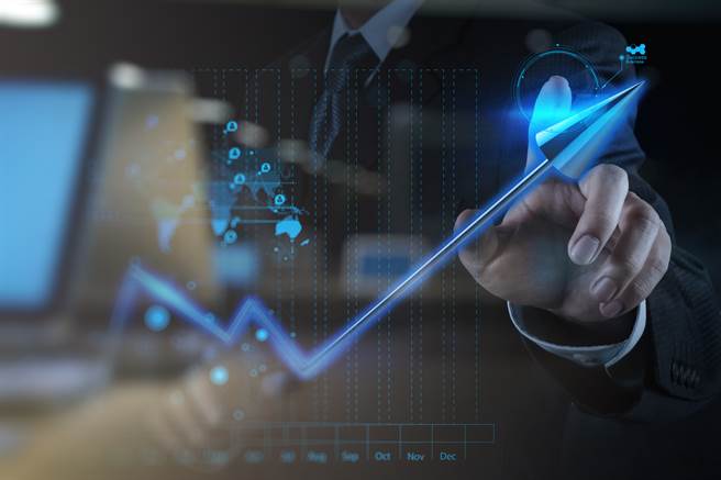 下跌就買高股息！國民ETF 0056受益人數、規模衝兩大紀錄。(示意圖／shutterstock)
