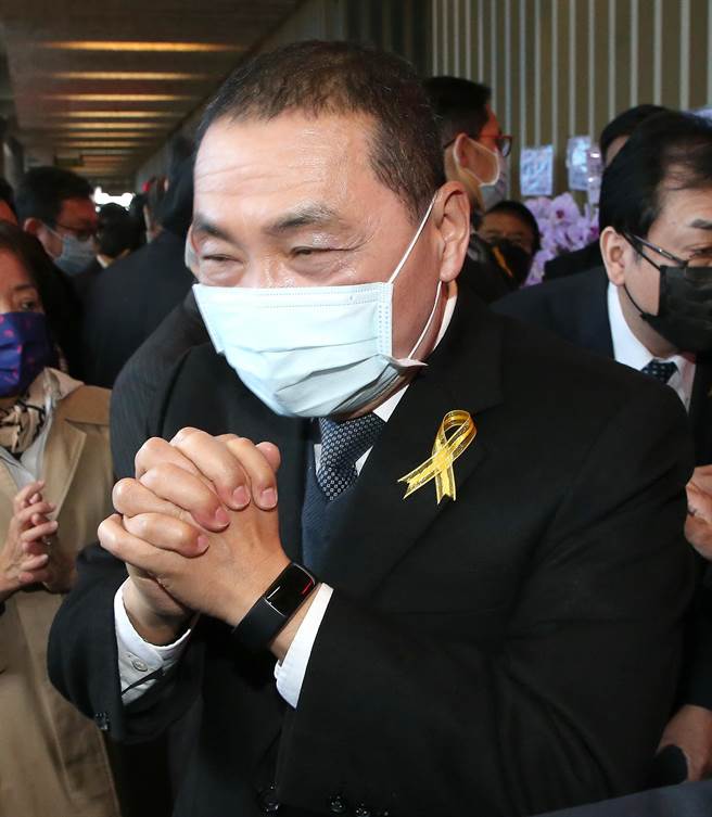 新北市長侯友宜出席告別式。（趙雙傑攝）