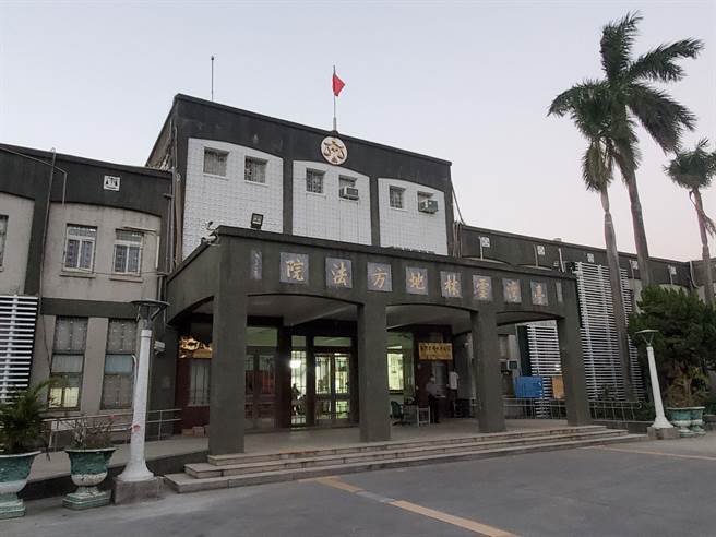 云林地检署侦办35岁陈姓嫌犯对未成年人诈骗脸书帐号密码再骗小额付款，去年当庭逮捕并羁押他，本月又被延押，以免更多未成年人上当受骗。（本报资料照片）