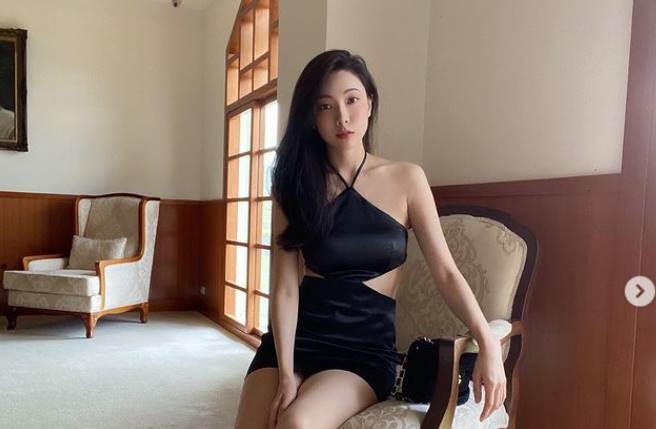 邵岱儿不只有天使脸孔、魔鬼身材，同时，她还是学霸一枚，拥有加拿大英属哥伦比亚大学金融系的高学歷。（图／取材自邵岱儿Instagram）