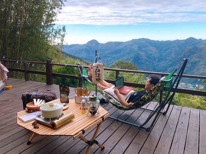 6号花园风景宜人，亲近山岳。（TromsoAurora挪威中文极光团提供）