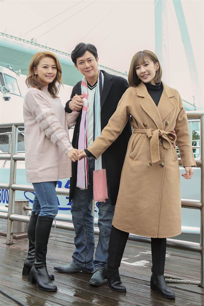 《黃金歲月》苗真 、王燦、羅巧倫到淡水漁人碼頭外景。（民視提供）