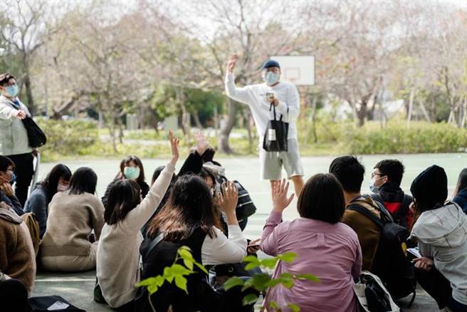 （富宇慈善基金會「Move募計畫」號召大學生投入社會參與。圖／業者提供）

