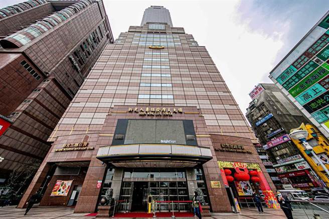 （新光金控恐因吴东进再吃罚单。图／本报资料照片）
