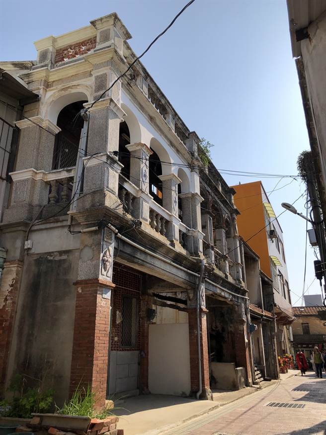 沙美老街正由县府协同地方规画活化计画，期待再现往日人来人往的繁华景象。（李金生摄）