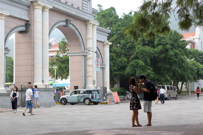 大陆大学对台招生持续增加中！今年最大改革是从单招改为联招，报名时间一律是3月1日到31日，5月15日放榜。图为厦门大学校园资料图片。（中新社）