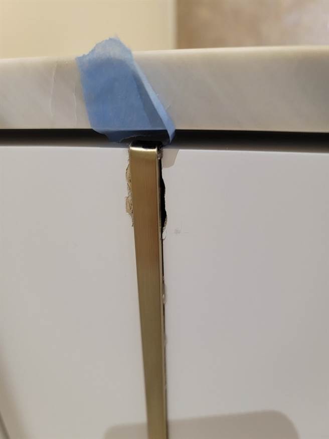 何姓网友PO出花了600万的装潢，结果充满瑕疵。(图/截自爆料公社)