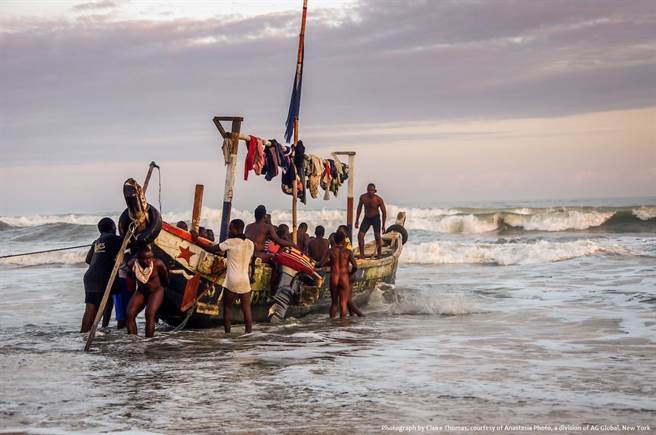 英国纪实摄影师－克莱尔・托马斯， 于新光三越台北信义新天地A9首度来台展出3大系列。（新光三越提供）