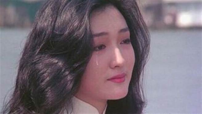 甄楚倩曾与很多大咖合作拍电影。（图／翻摄自微博）