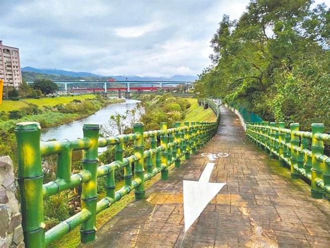 新北汐止至基隆八堵自行车道成功打通，基隆市政府表示，全段工程预计10月完工。（基隆市政府提供／陈彩玲基隆传真）