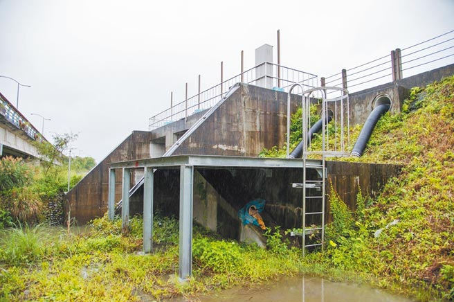 宜兰员山乡浮洲桥将新建移动式抽水机房，解决淹水问题。（宜兰县政府提供／陈彩玲宜兰传真）